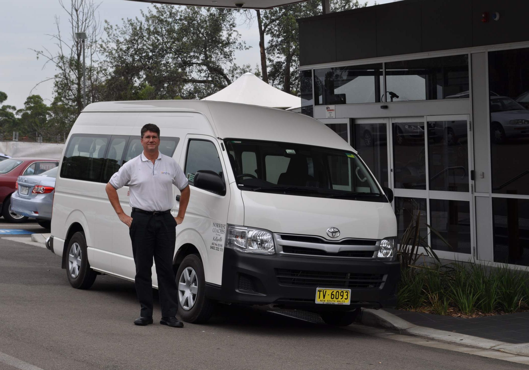 Beats Walkin Mini Bus Hire Northwest Coaches Charter Bus Sydney Corporate Transfers 3